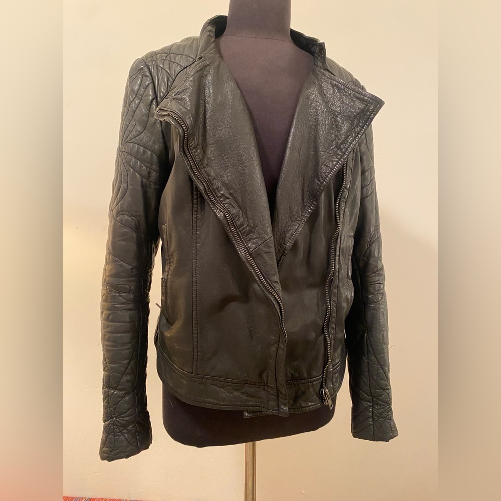 Muubaa Black Leather Biker Jacket Quilted Floral Embroidery Asymmetric Zip Sz 12